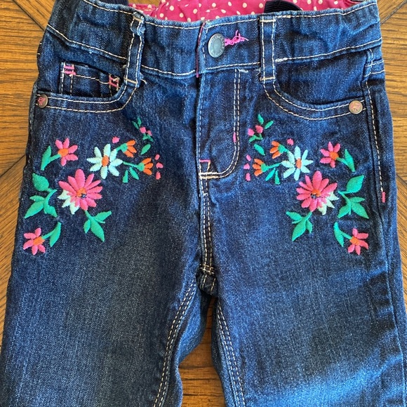 OshKosh Toddler Girl’s Jeans - Picture 3 of 6